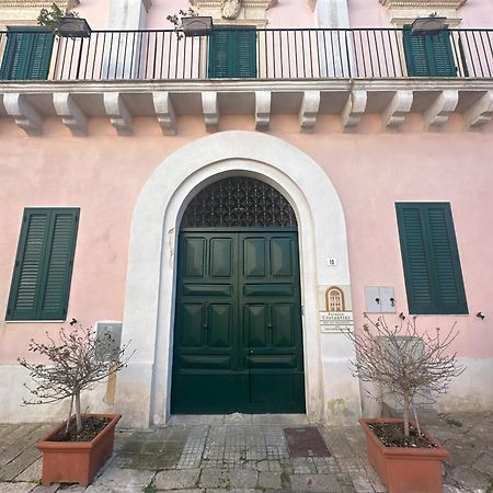Palazzo Costantini Bed & Breakfast San Donato di Lecce Екстериор снимка