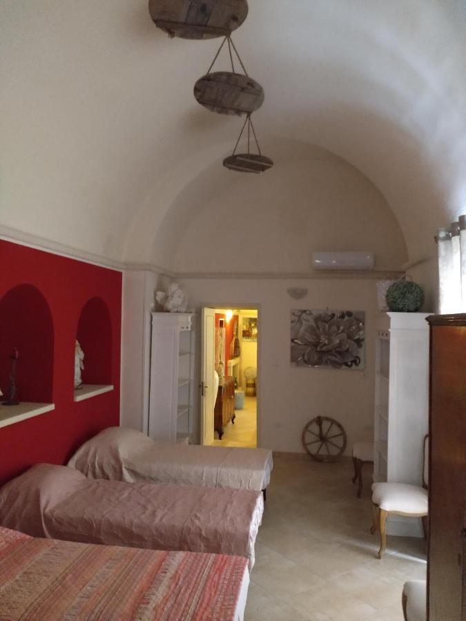 Palazzo Costantini Bed & Breakfast San Donato di Lecce Екстериор снимка