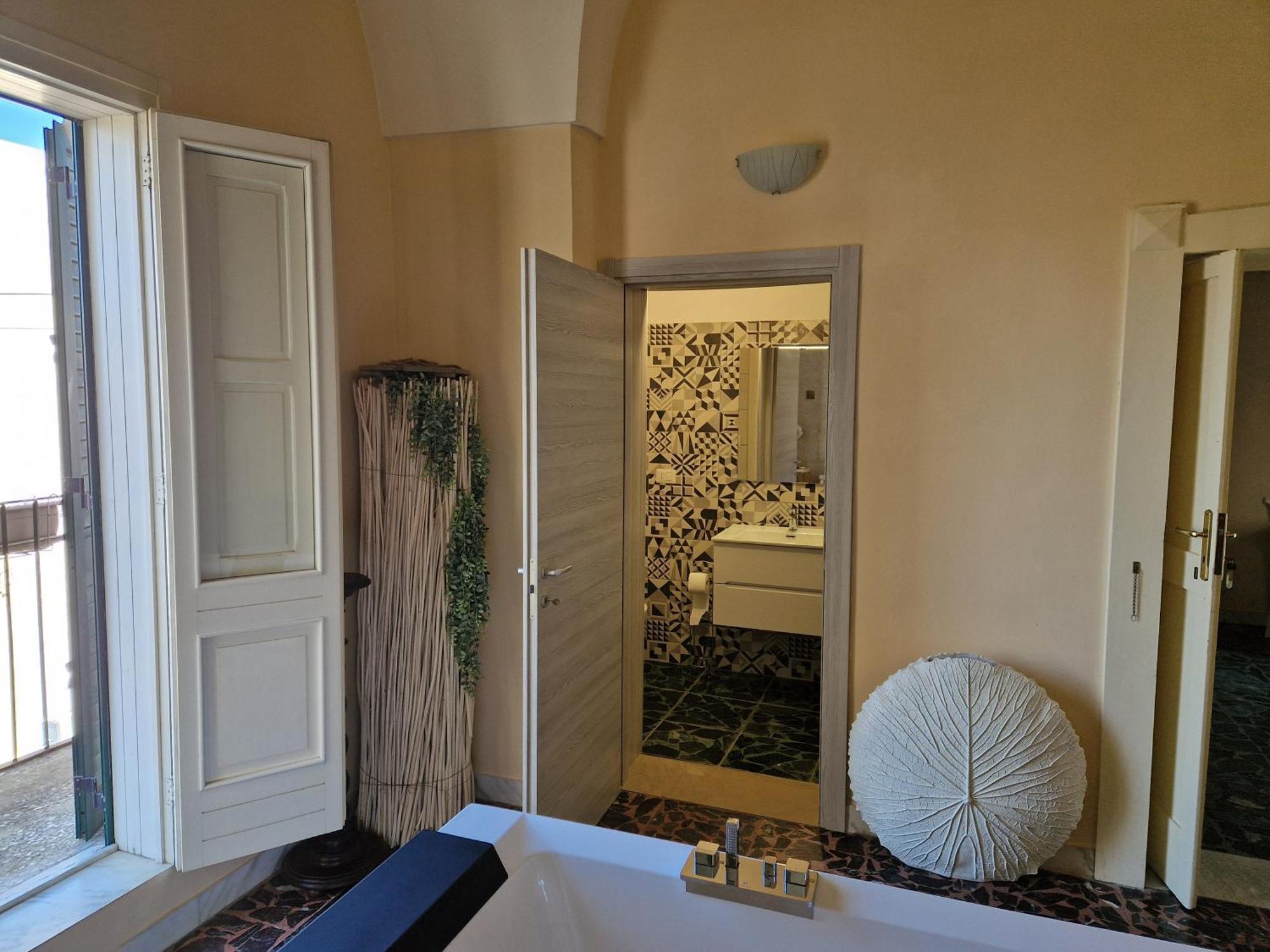 Palazzo Costantini Bed & Breakfast San Donato di Lecce Екстериор снимка