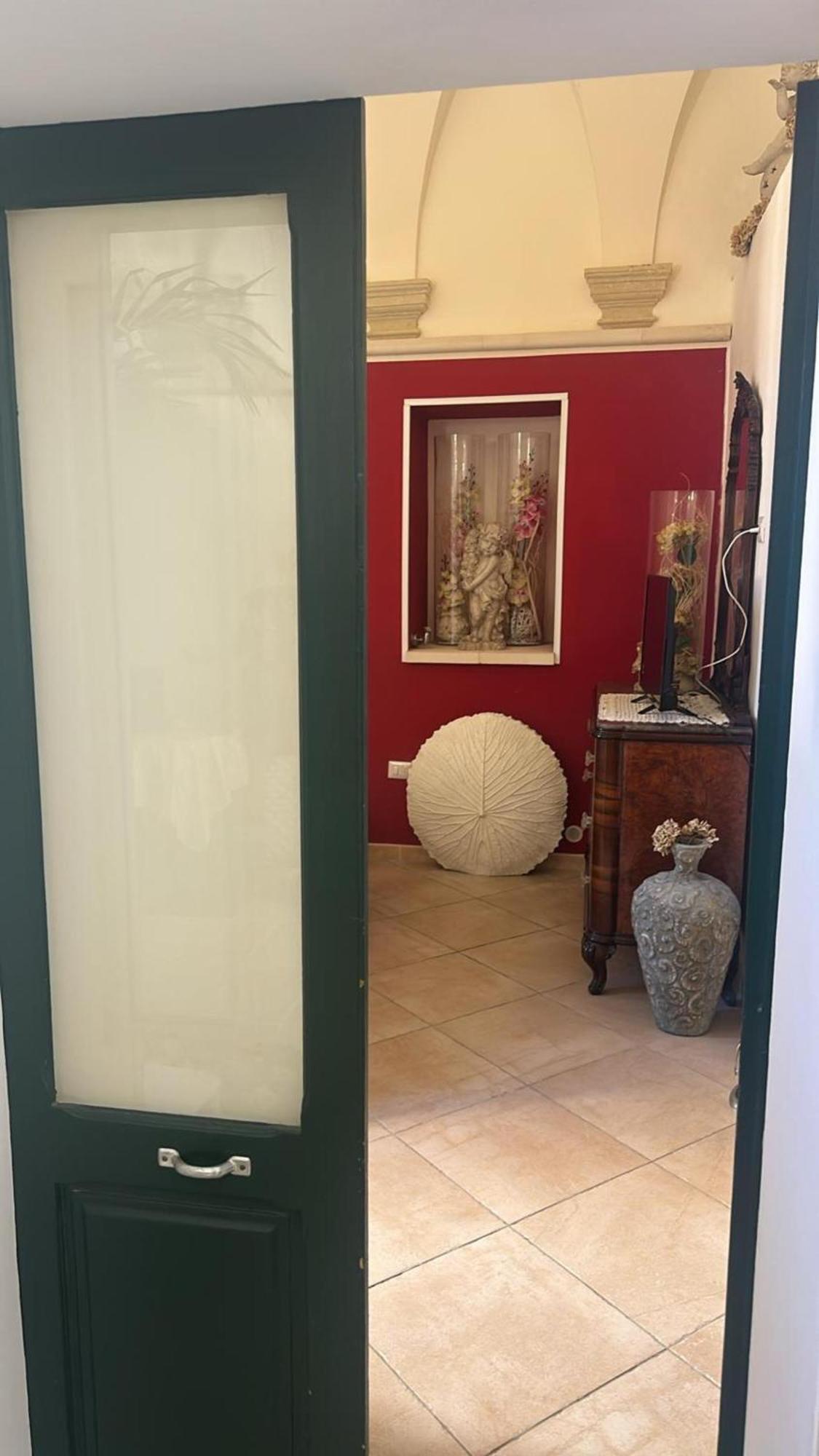 Palazzo Costantini Bed & Breakfast San Donato di Lecce Екстериор снимка