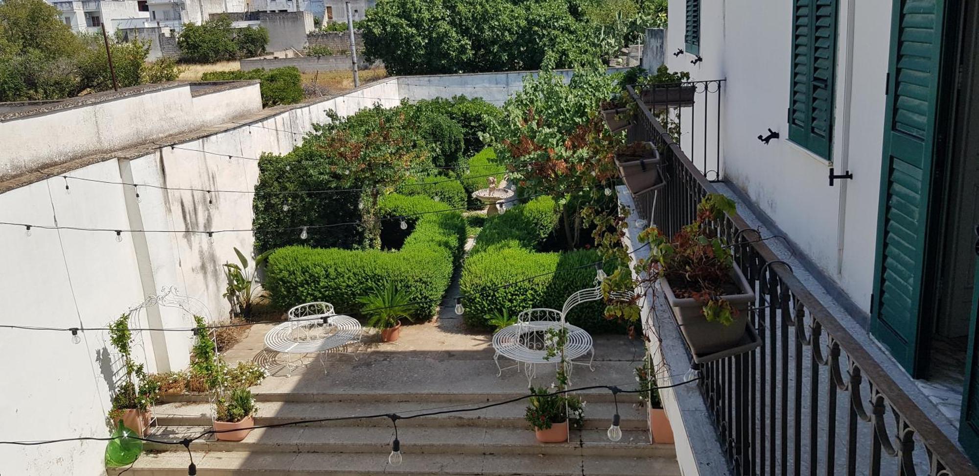 Palazzo Costantini Bed & Breakfast San Donato di Lecce Екстериор снимка