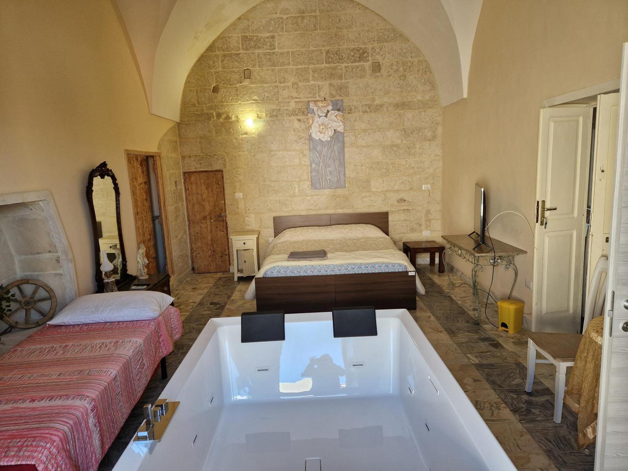 Palazzo Costantini Bed & Breakfast San Donato di Lecce Екстериор снимка